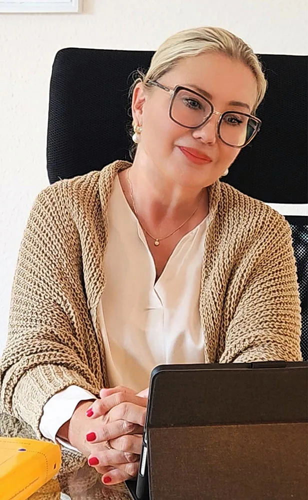 Frau Schröder